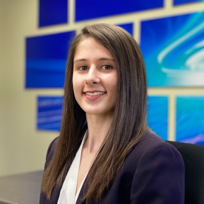 Amanda Tolman Headshot