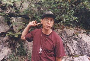 Dr. Tso lecturing at the Virginia Creeper Trail